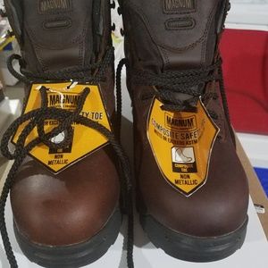 Magnum precision ii WP CT work boots.8.5